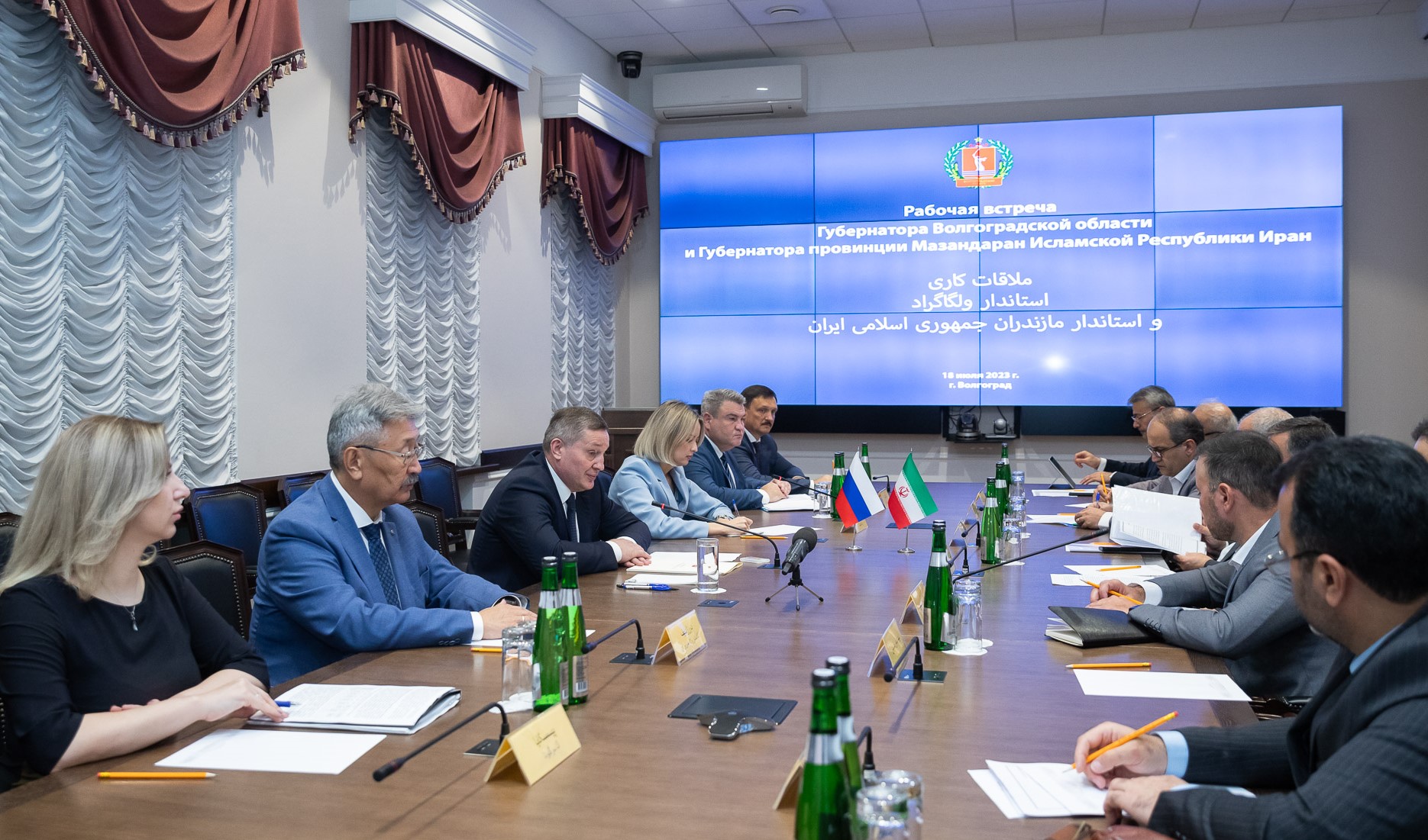 Губернатор Волгоградской области встретился с делегацией из провинции Мазандаран